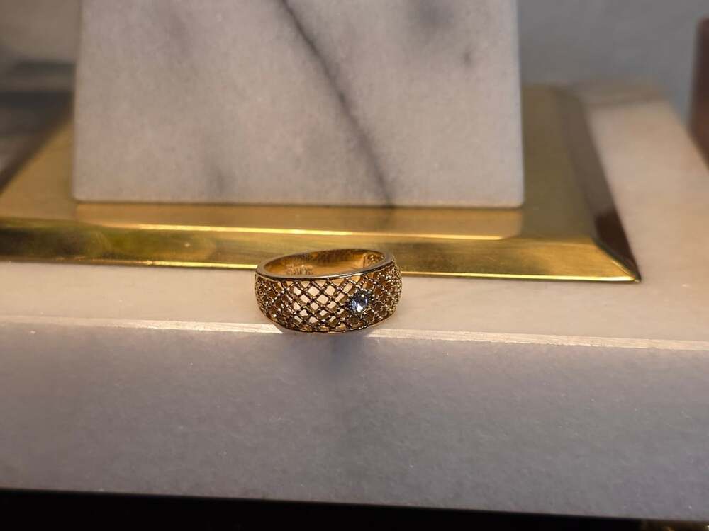Vintage Avon Gold Tone Lattice Lace Ring